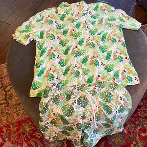 Disney island shirt and shorts set
